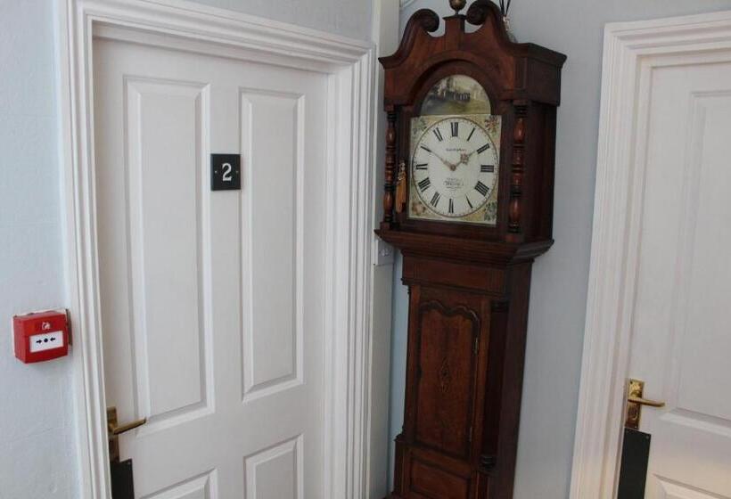 스탠다드 룸, Brantfell House