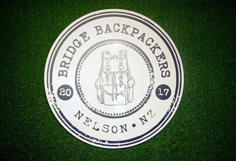 חדר סטנדרט יחיד, Bridge Backpackers
