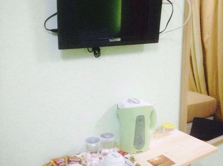 غرفة ديلوكس, F