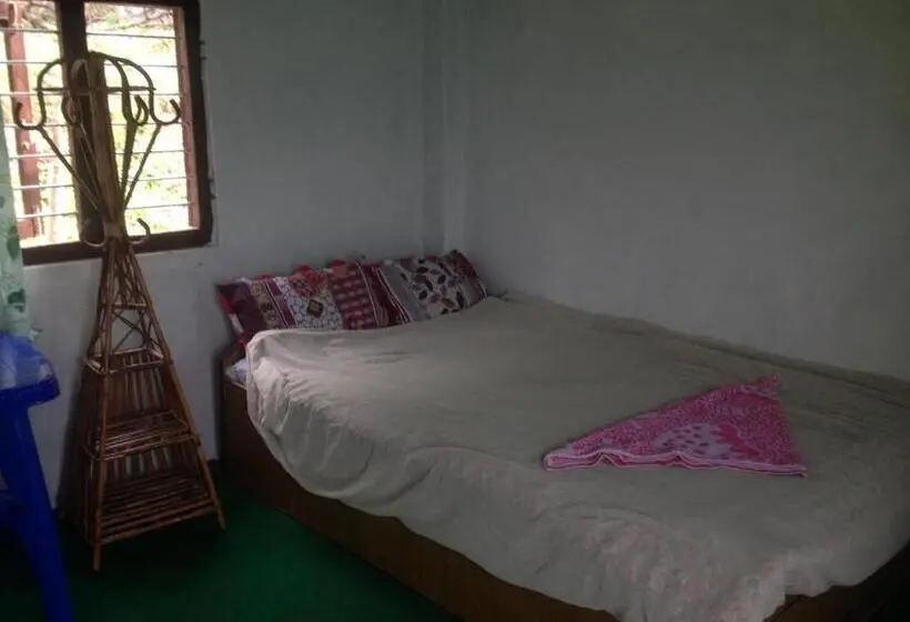اتاق اکونومی یک تخته, Peace Guest House