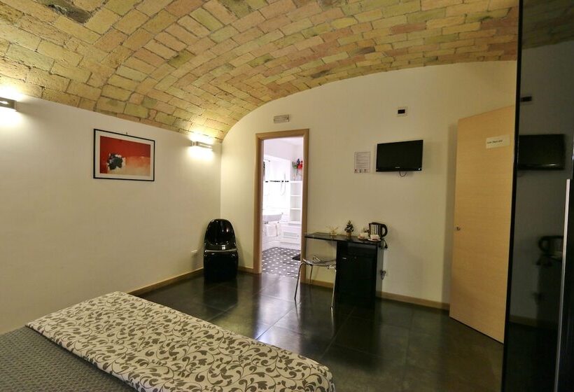 סוויטה, Residenza Adriana