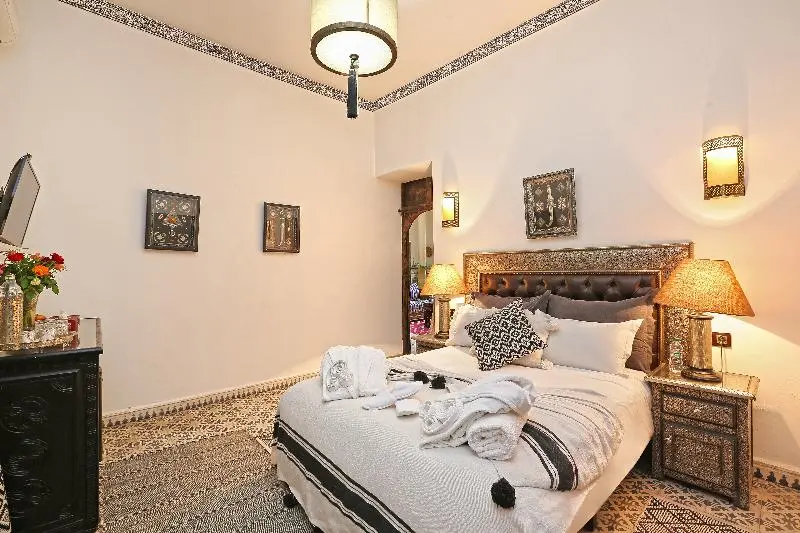 اتاق لوکس, Riad Luzia