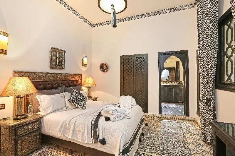 اتاق لوکس, Riad Luzia
