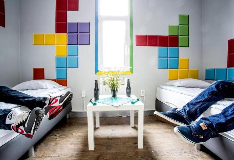 اتاق استاندارد با سرویس بهداشتی مشترک, Tetris Sopot