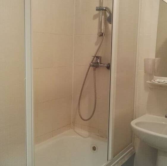 标准间, Admiral Hotel Hostel