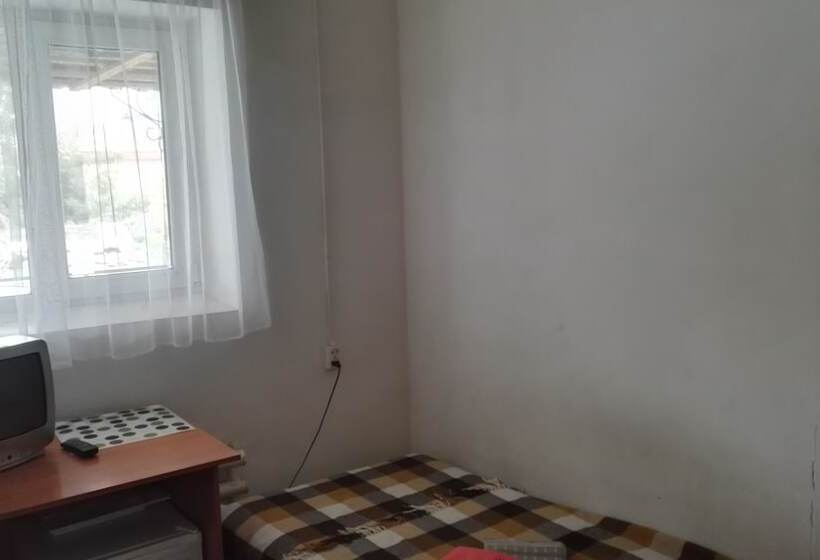 单人经济间, Admiral Hotel Hostel