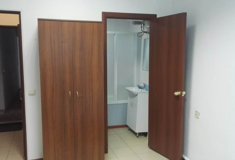 标准单人间, Admiral Hotel Hostel