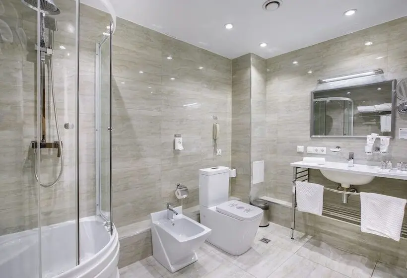 سوییت, Azimut City Hotel Khabarovsk
