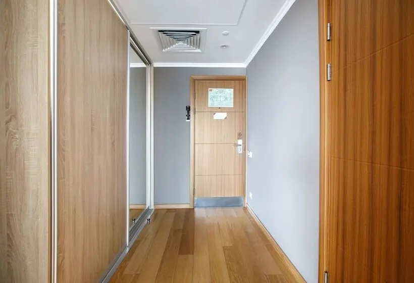 سوییت, Azimut City Hotel Khabarovsk
