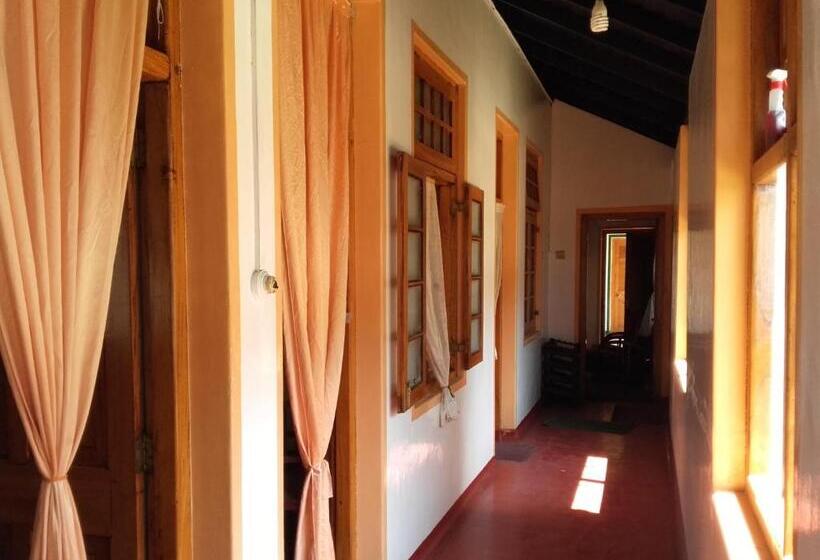 スタンダードトリプルルーム, Belview Guest House