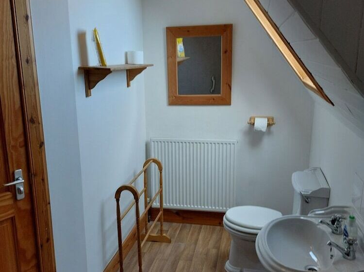 패밀리 룸, Eddlewood Guest House