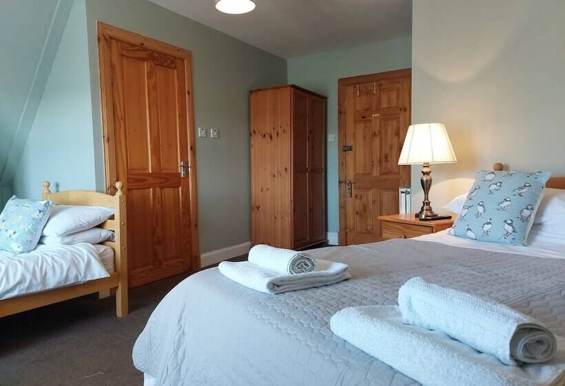 패밀리 룸, Eddlewood Guest House