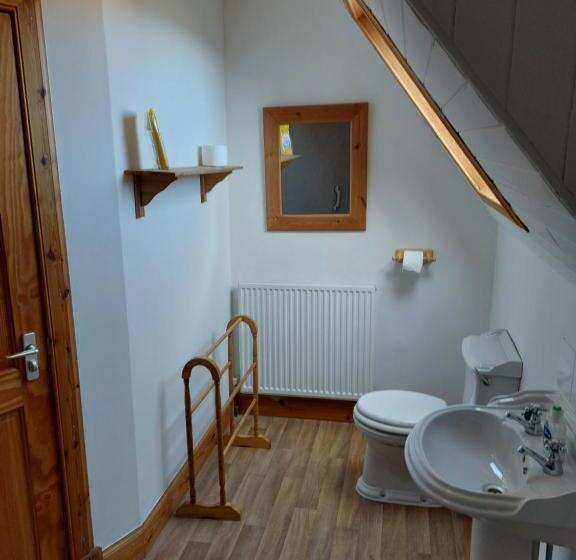 패밀리 룸, Eddlewood Guest House