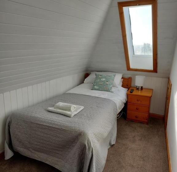 패밀리 룸, Eddlewood Guest House