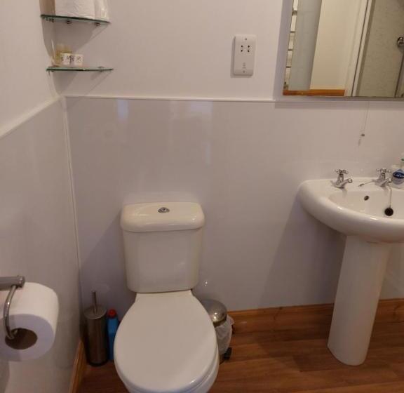 패밀리 룸, Eddlewood Guest House