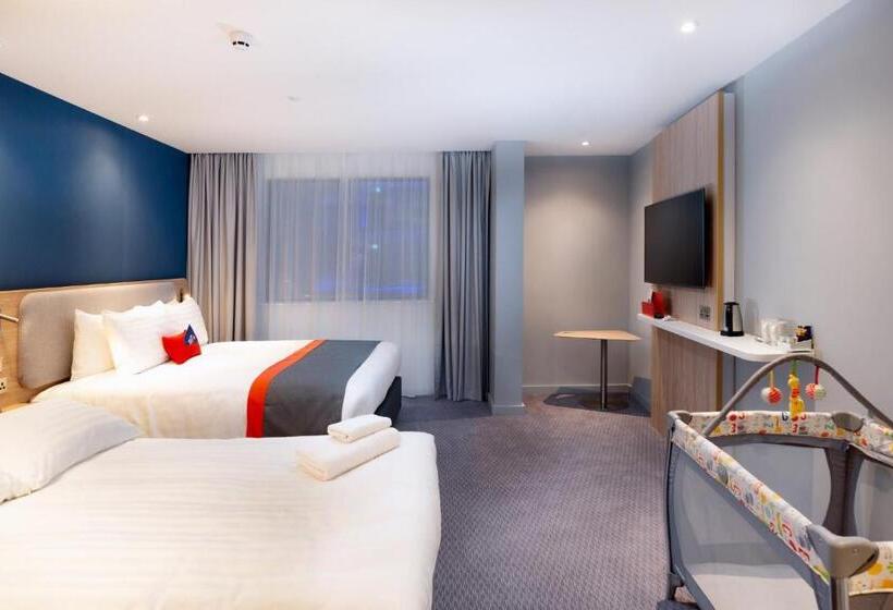 Номер Стандарт, Holiday Inn Express   London Heathrow T4, An Ihg