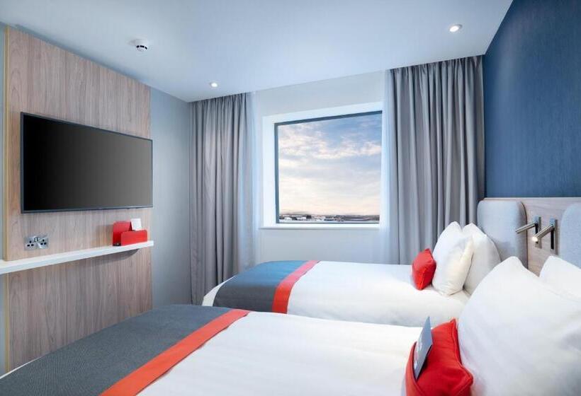 Номер Стандарт, Holiday Inn Express   London Heathrow T4, An Ihg