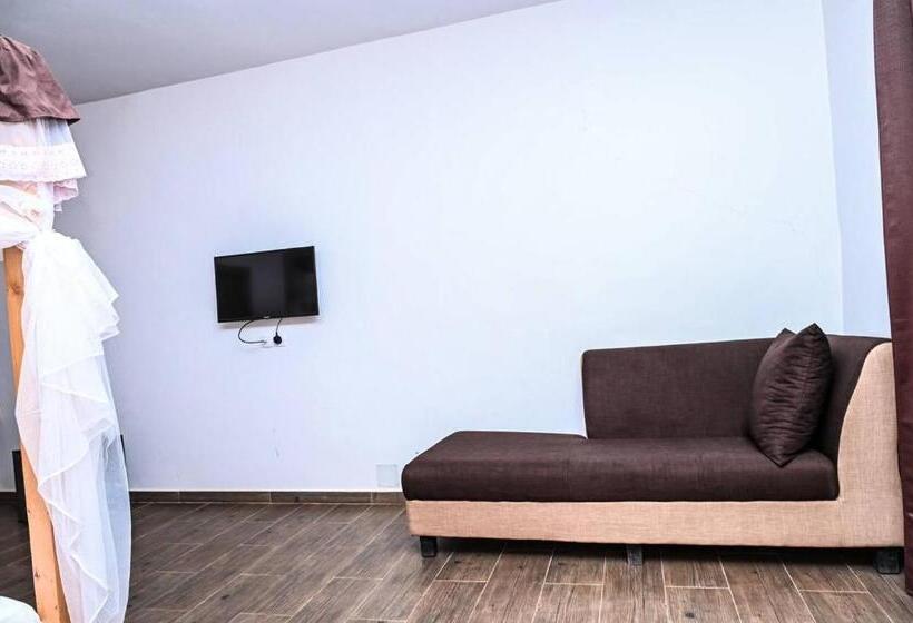 Suite with lake view, Le Trarza