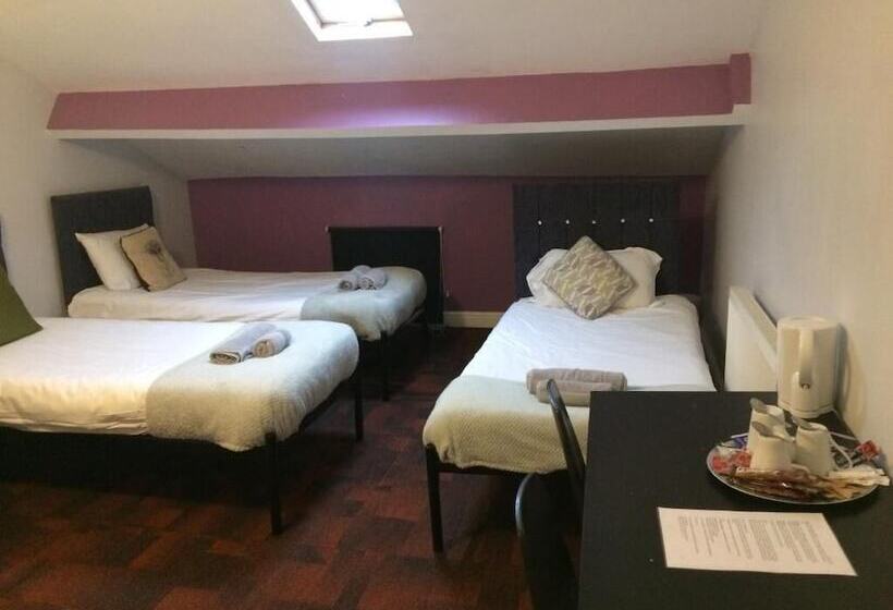 家庭间, Queens Guesthouse Manchester