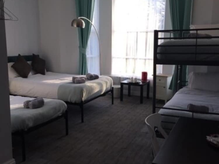 家庭间, Queens Guesthouse Manchester