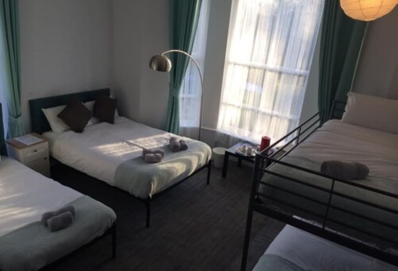 Семейный Номер, Queens Guesthouse Manchester