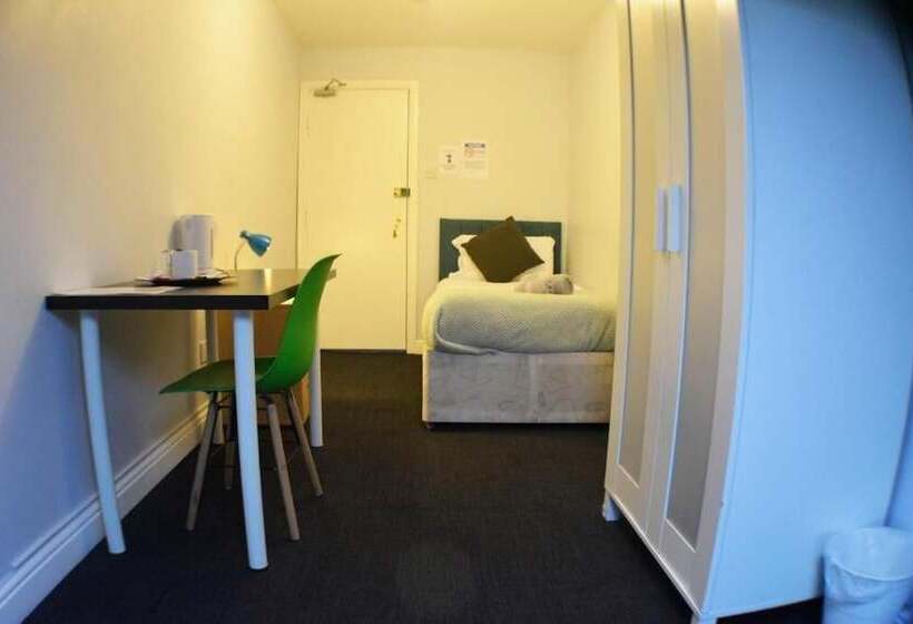 单人基本间, Queens Guesthouse Manchester