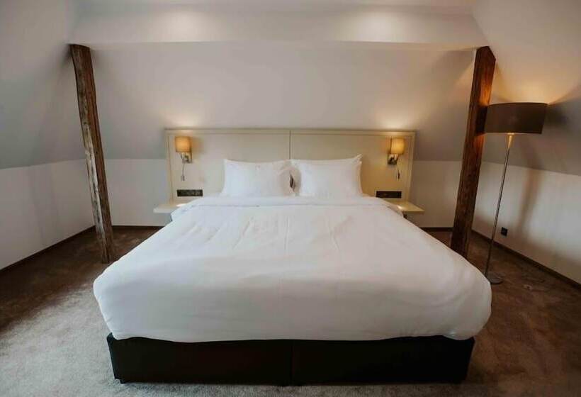 스탠다드 룸, Republique