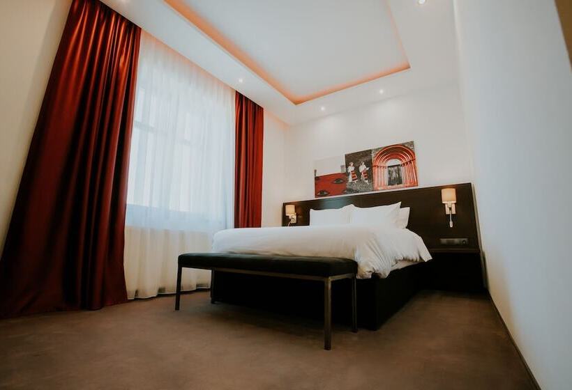 발코니 수피리어 룸, Republique