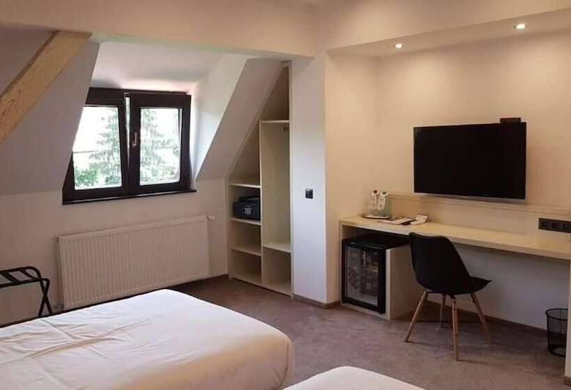 스탠다드 룸, Republique