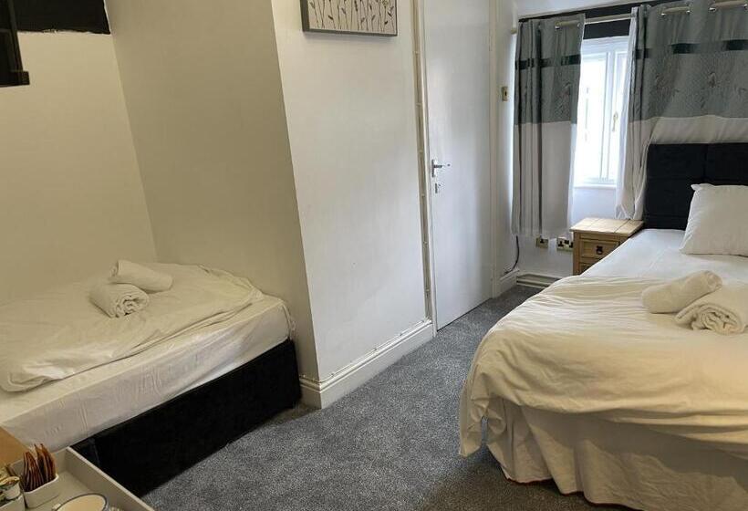 Номер Economy, The Old Bell