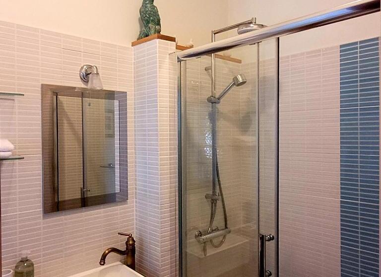 اتاق استاندارد با تخت بزرگ, The Old School B&b