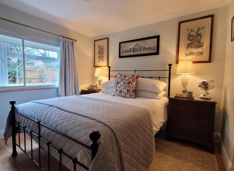 اتاق استاندارد با تخت بزرگ, The Old School B&b