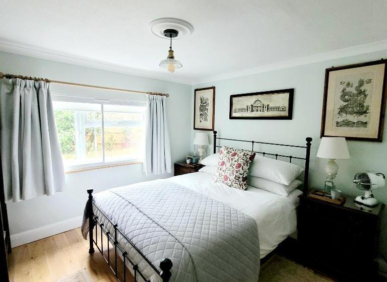 اتاق استاندارد با تخت بزرگ, The Old School B&b