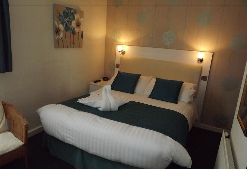 标准间, The Strathdon