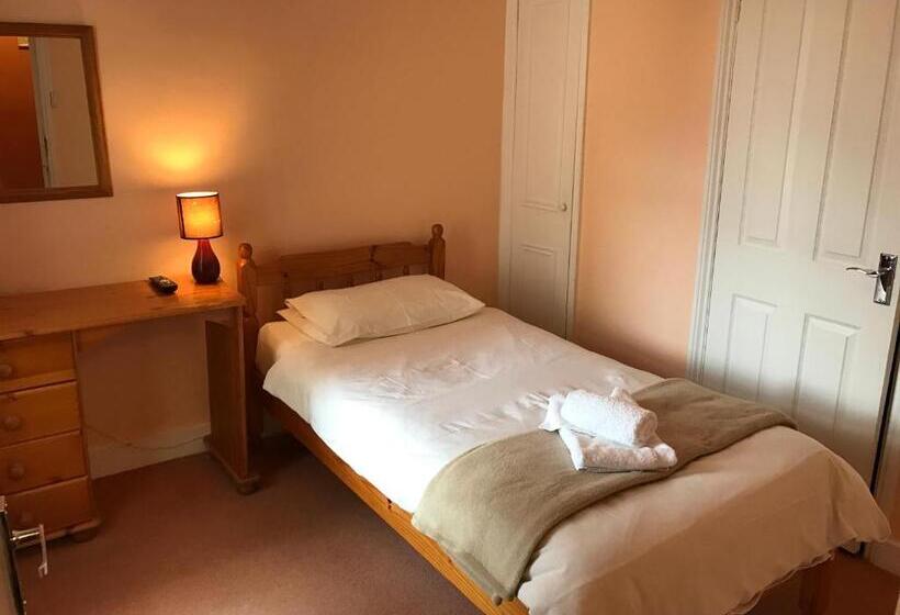 标准单人间, Westgate