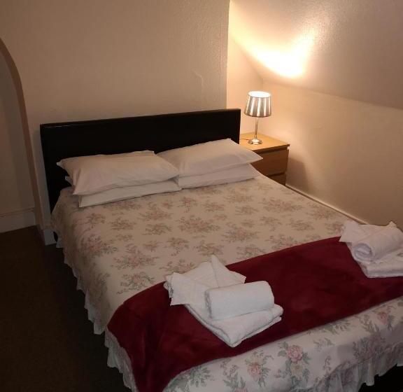 带共用浴室的标准房间, Westgate