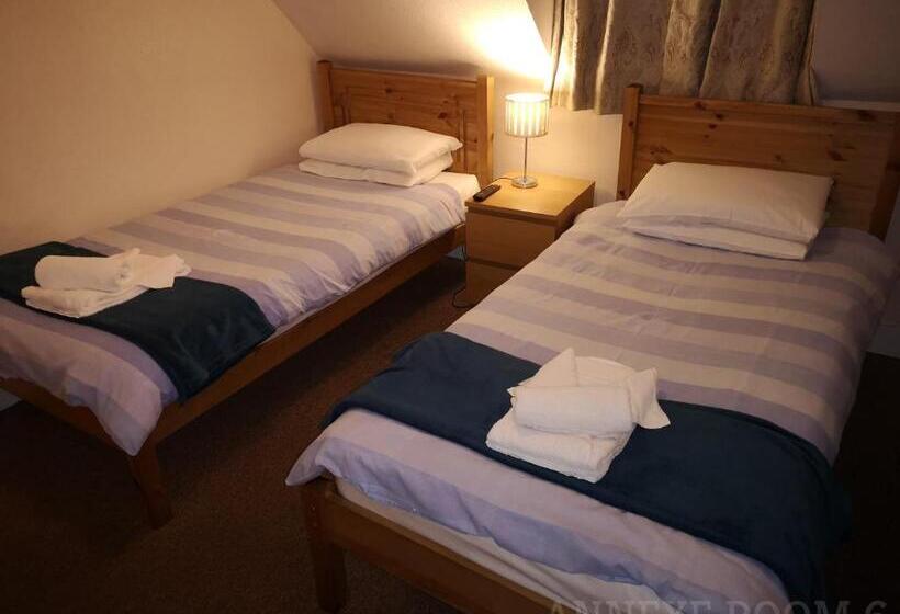 带共用浴室的标准房间, Westgate