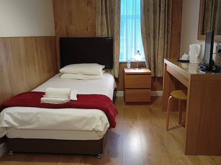 标准单人间共用浴室, Westgate