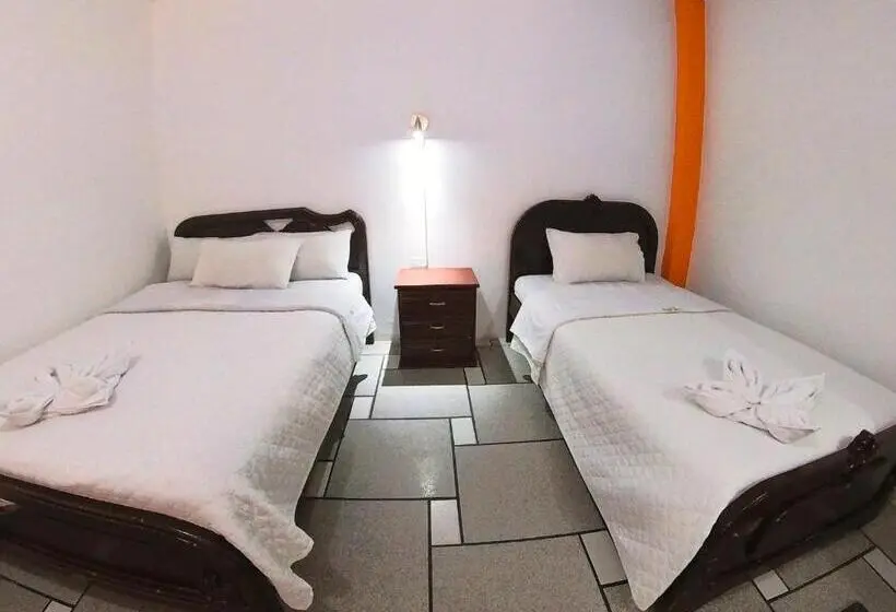 Standard Kolmen Hengen Huone, Hostal Anais