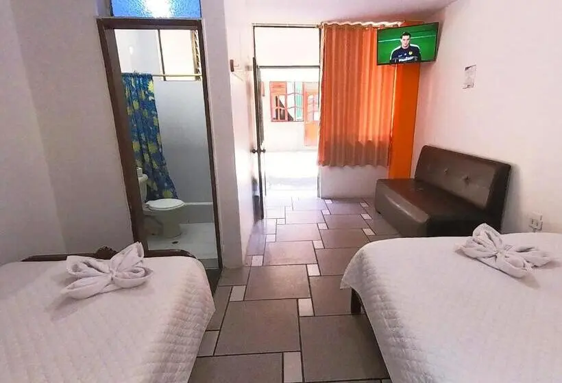 Standard Kolmen Hengen Huone, Hostal Anais