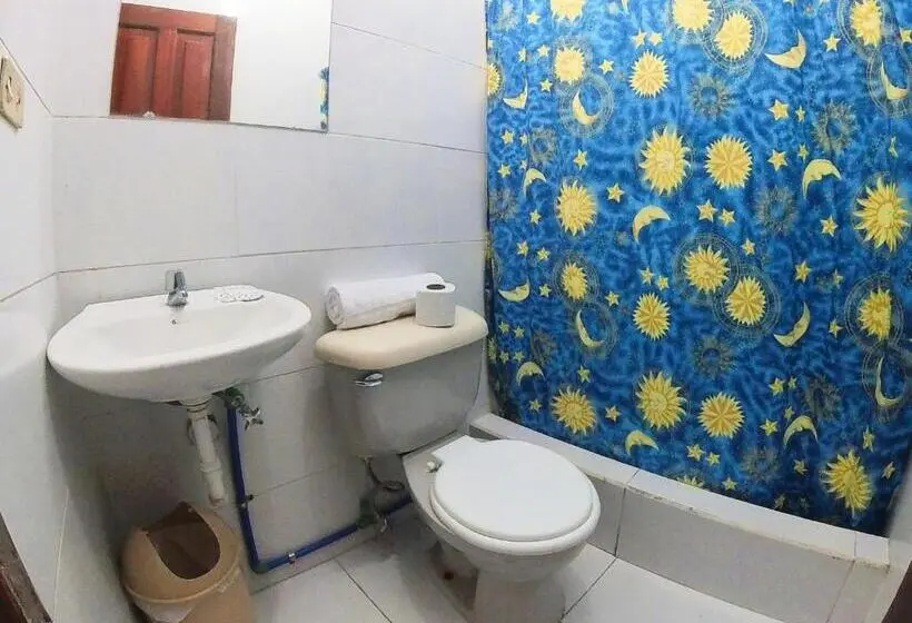 Perhehuone, Hostal Anais