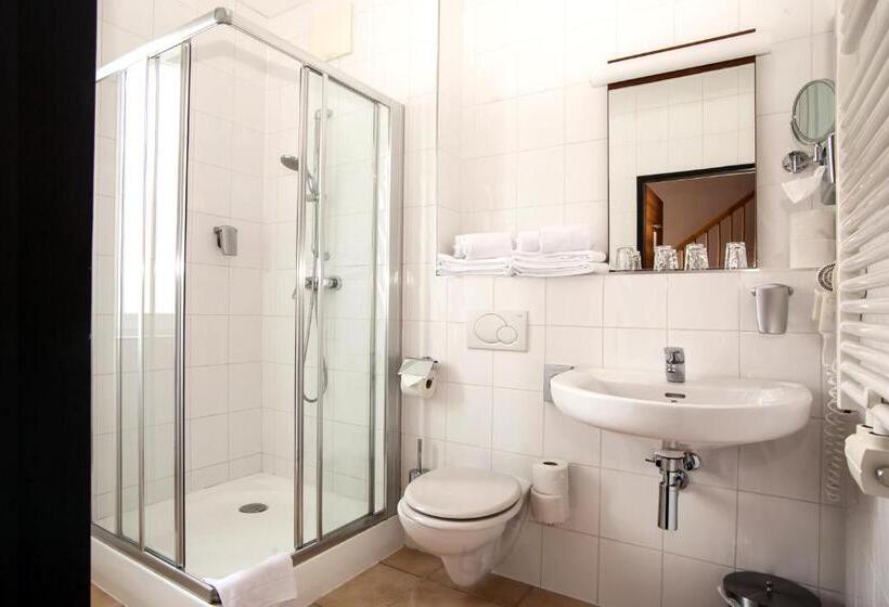 غرفة قياسية رباعية مزودة بشُرفة, Club Hotel Am Kreischberg