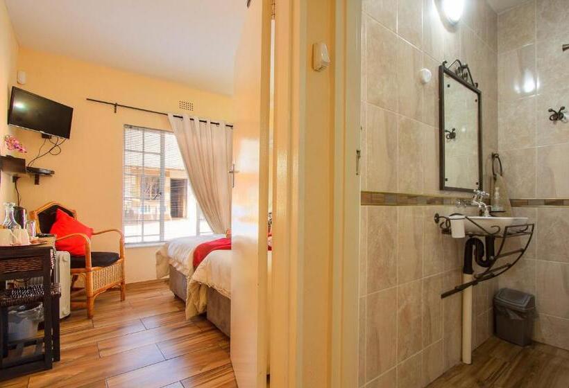 高级大房间, All Over Africa Guest House