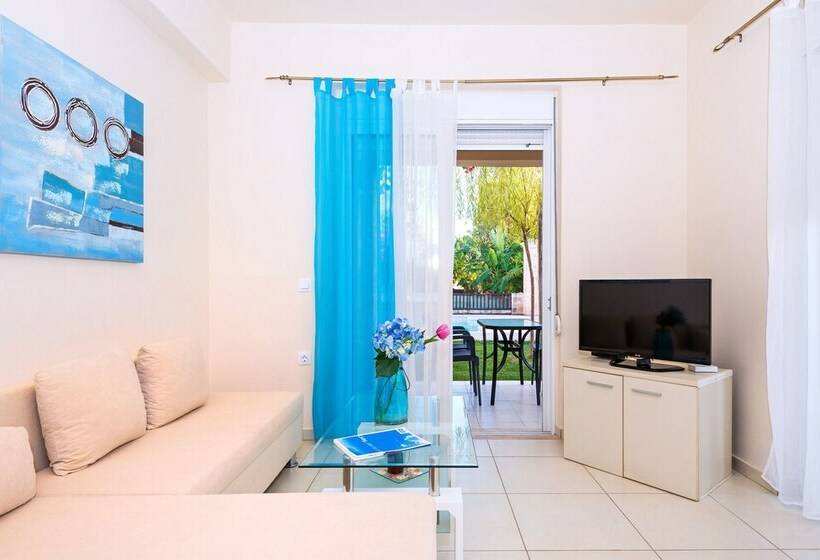 וילה בת 2 חדרי שינה, Azure Beach