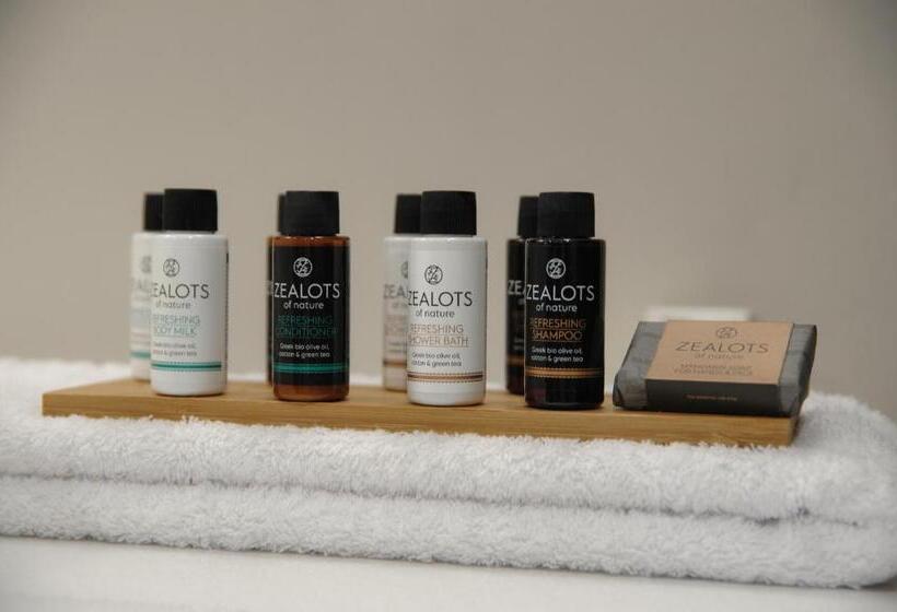 חדר סטנדרט לשלושה, B4b Athens Signature