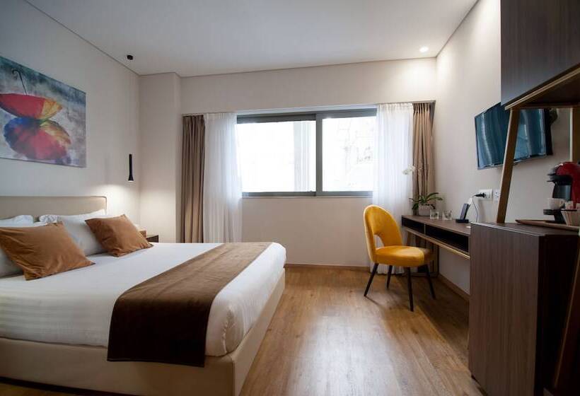 חדר קומפורט, B4b Athens Signature