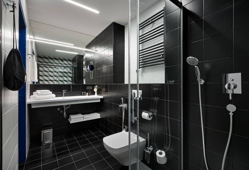 اتاق سوپریور, Bank