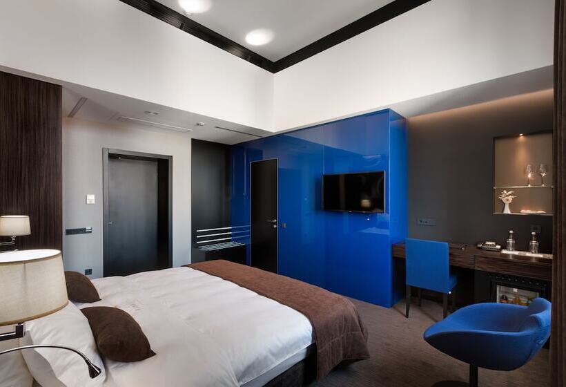 اتاق سوپریور, Bank