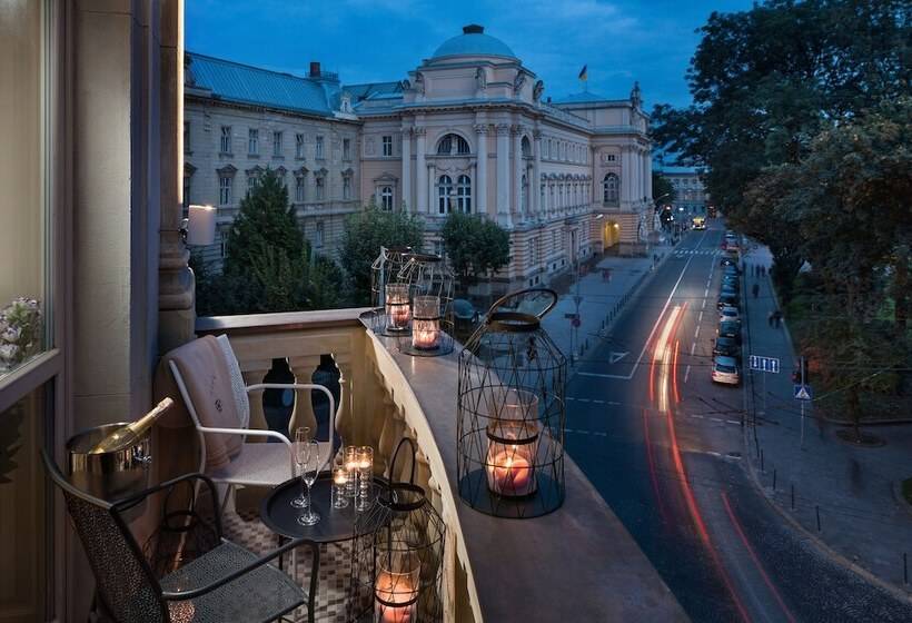 سوئیت پرزیدنت, Bank