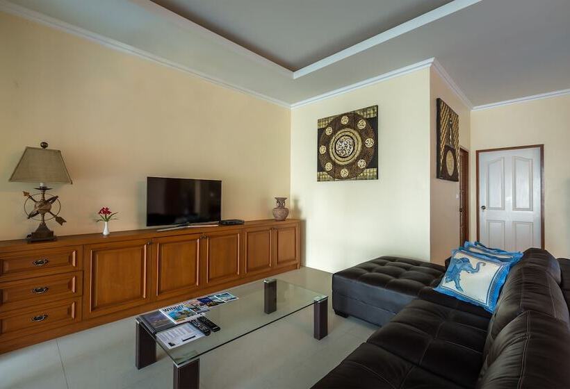 فيلا 3 غرف نوم مزودة بحمام سباحة, Fisherman Way Beach Villa